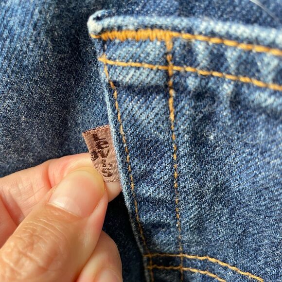 Vintage 90s Levi’s 540 Relaxed Fit Jeans USA 44 x 30 - Picture 3 of 9